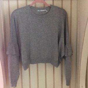Grey crop sweater with ruffles